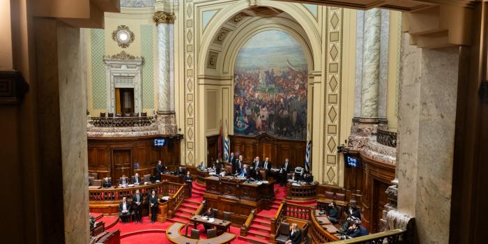  La Cámara de Representantes aprobó con modificaciones el proyecto de Ley de Empleo Integral. – Parlamento