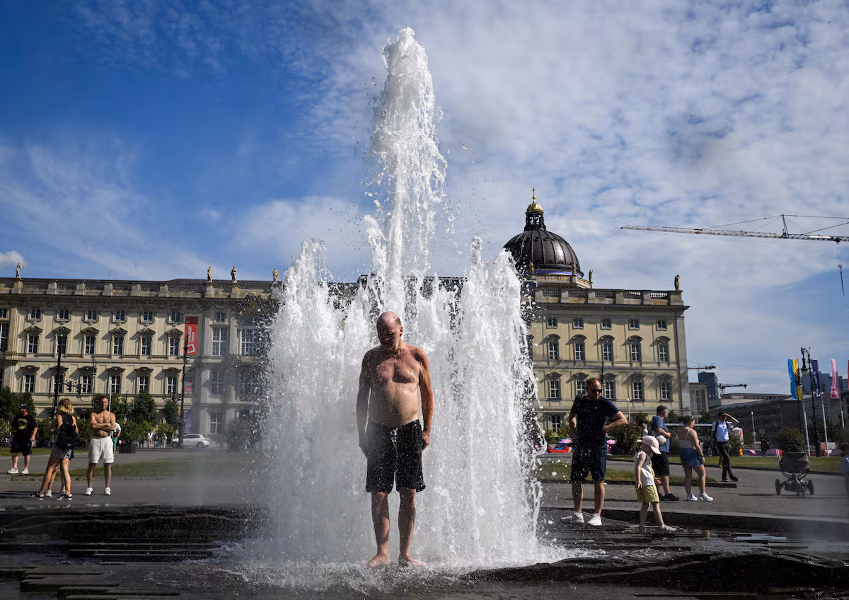  La ola de calor asfixia a Alemania y convierte los viajes en bici en una prueba de supervivencia