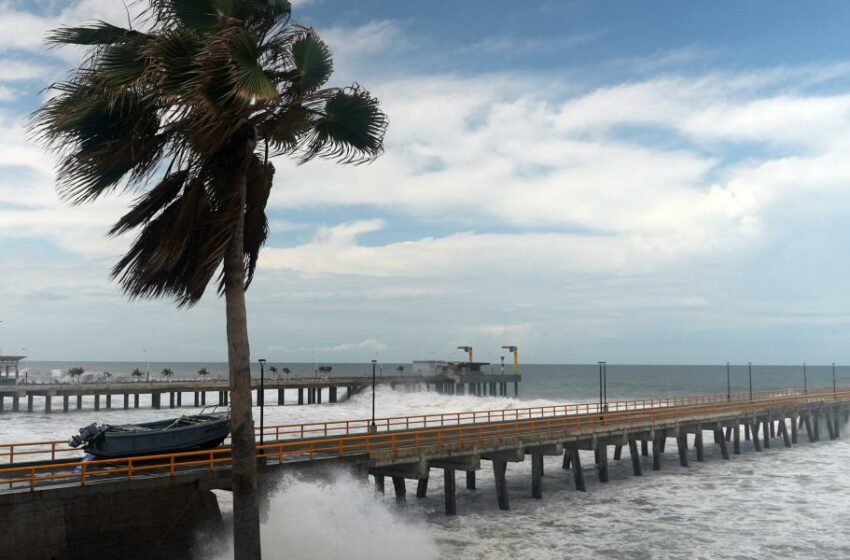  Comercios cerrados y veda pesquera en El Salvador por la tormenta Cristina