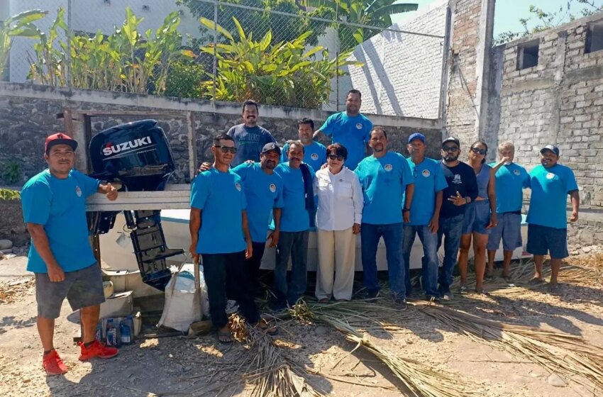  Gobernador Navarro apoya a pescadores de Miramar con lancha motorizada