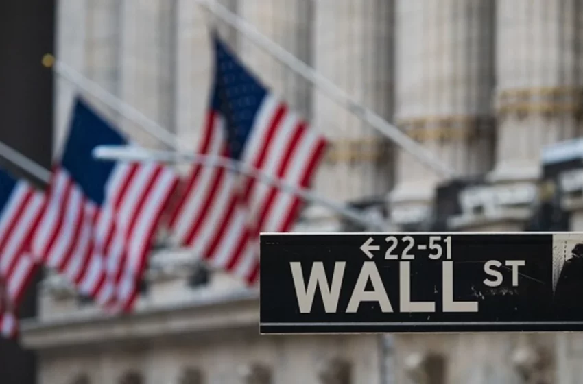  Wall Street apunta a la baja por debilidad en semiconductores y cautela sobre OpenAI