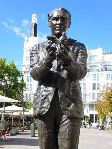  Homenajes a 90 años del asesinato del autor andaluz