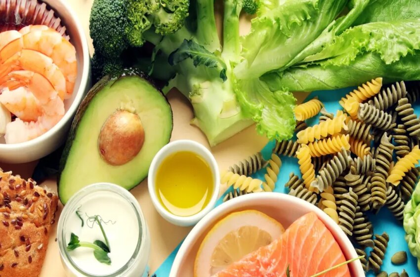  9 alimentos que mejoran tu concentración y rendimiento mental de forma natural | GQ