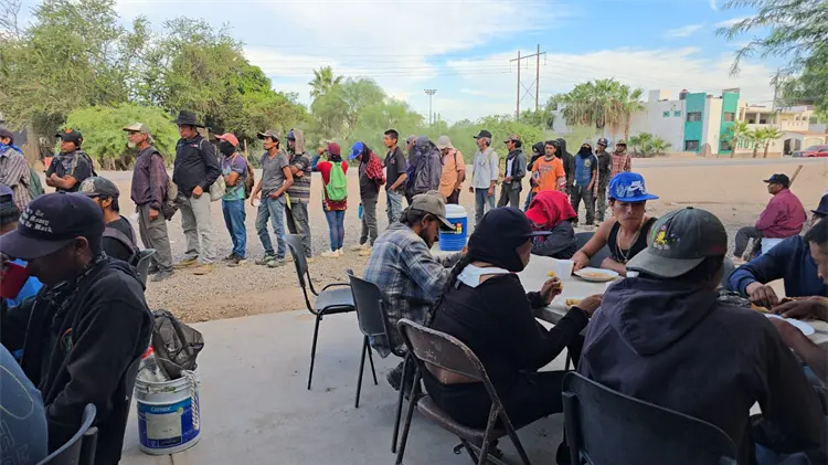  Desayunador del Migrante en Miguel Alemán brinda alimento a 200 personas al día