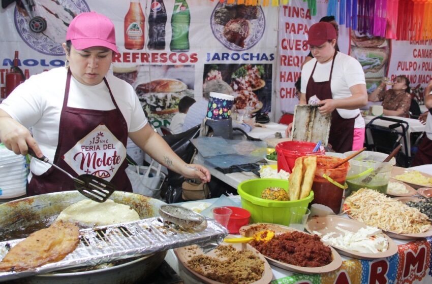  Feria del Molote 2026: poblanos y turistas disfrutan de este tradicional alimento – Milenio