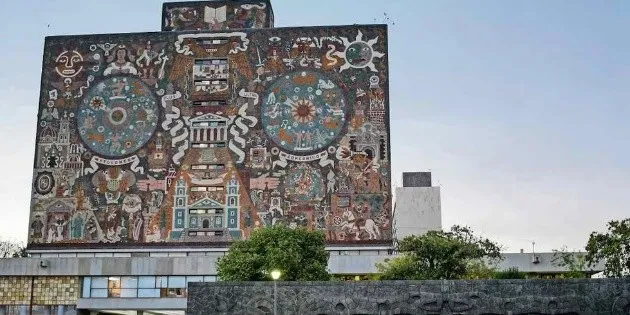  UNAM suspende inscripciones a licenciatura tras POLÉMICA por examen en línea